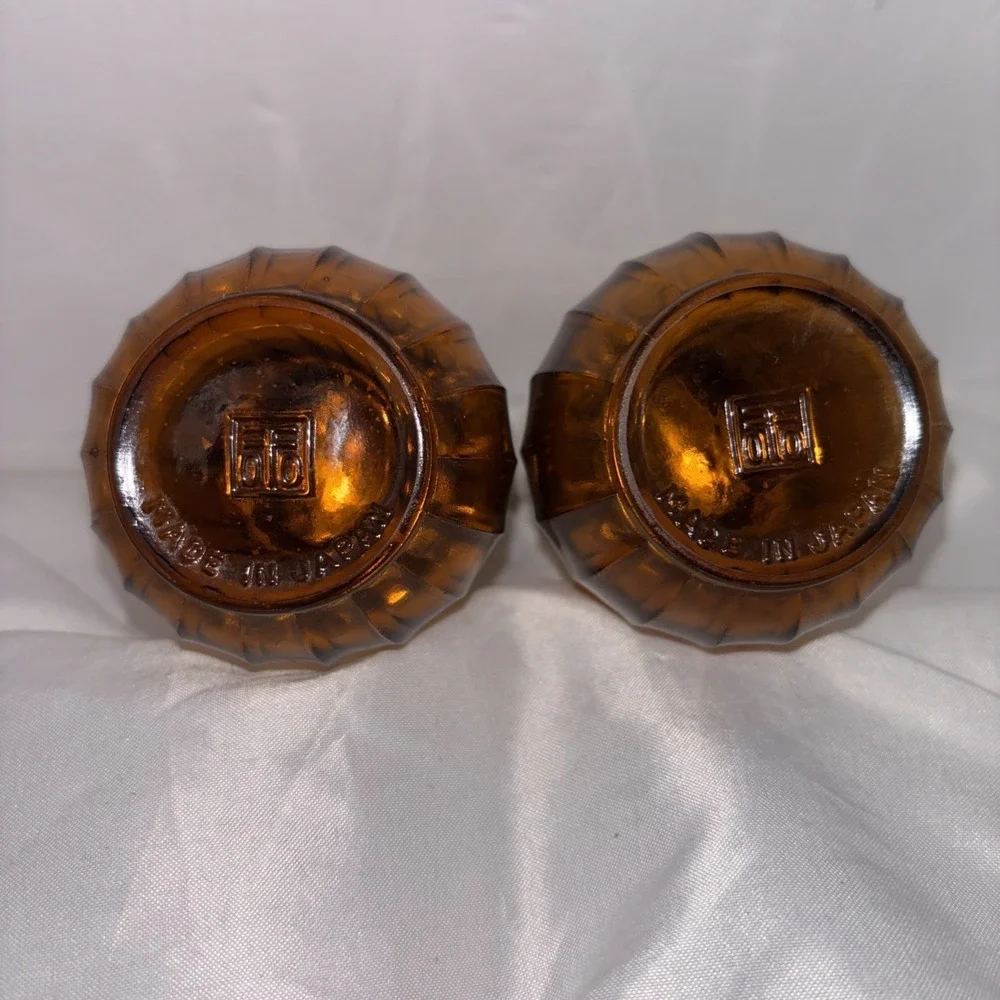 Vintage Amber Glass Salt‎ Pepper Shakers Takahashi Japan Yellow Metal Screw Lids